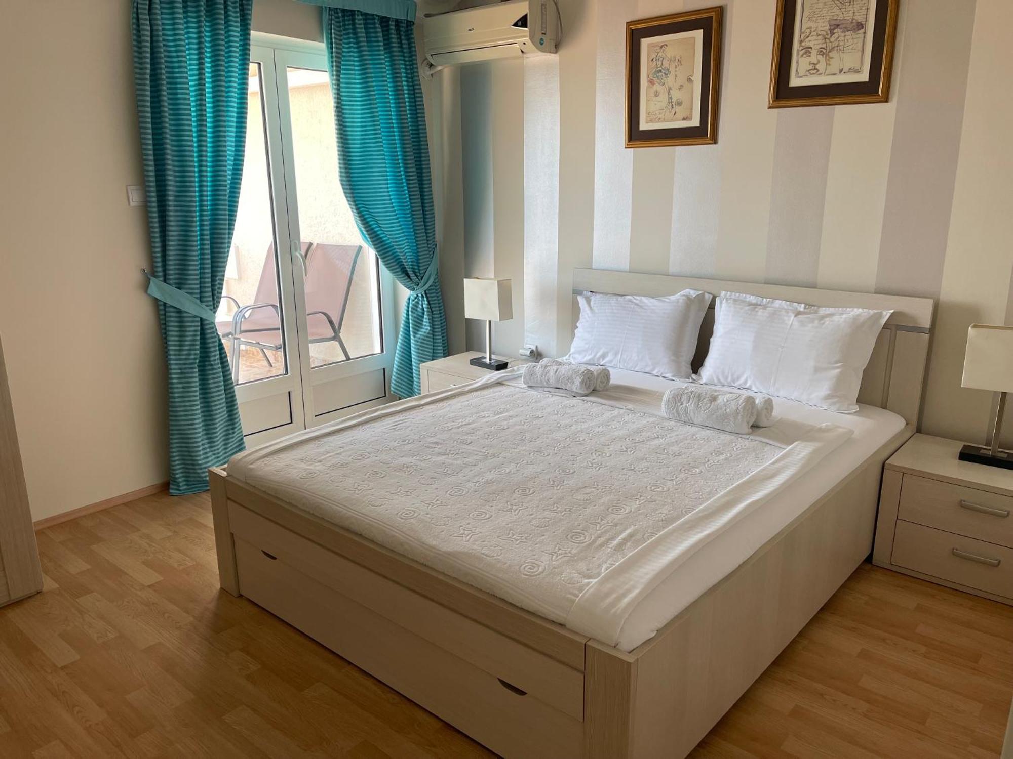Monte Aria Panorama Suites Herceg Novi Pokoj fotografie